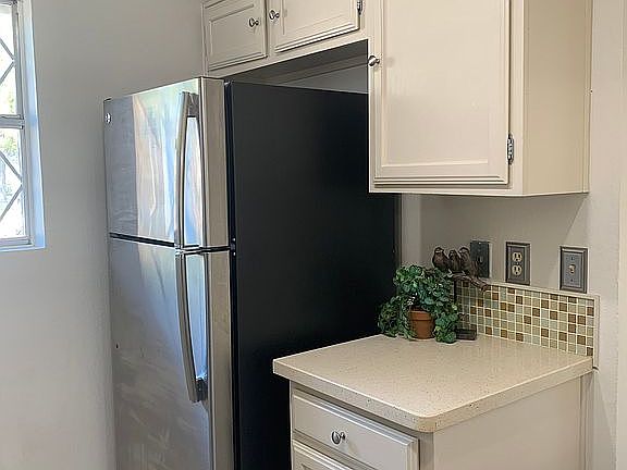 5th image of 152 Winchester Dr
