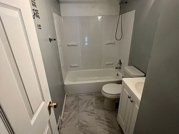 3rd image of 2210 Blades Ave