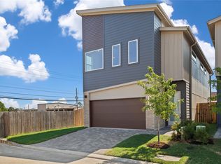 5726 Rucio Ln, Houston, TX 77092