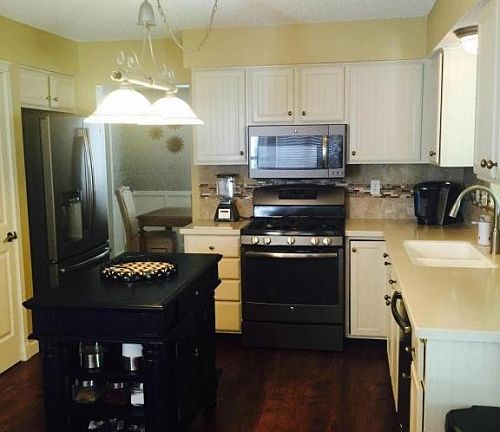 3rd image of 8476 Priestley Dr