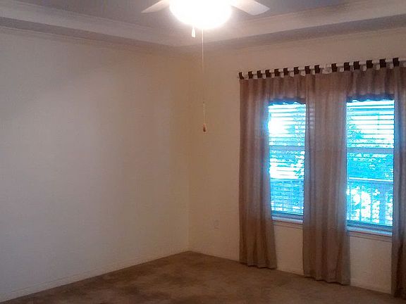 5th image of 5723 Ensign Dr E #101