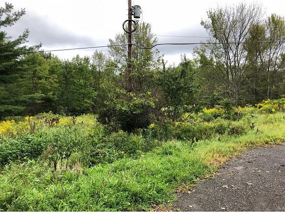 2nd image of 138 Smith Rd