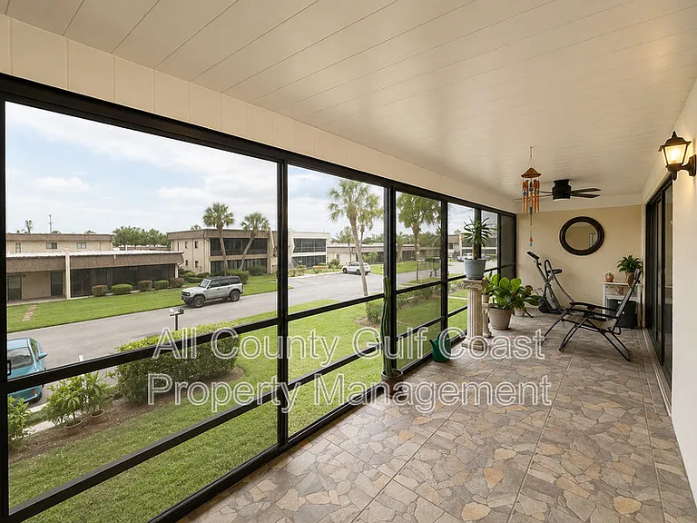 1737 Bonitas Cir — Photo 12