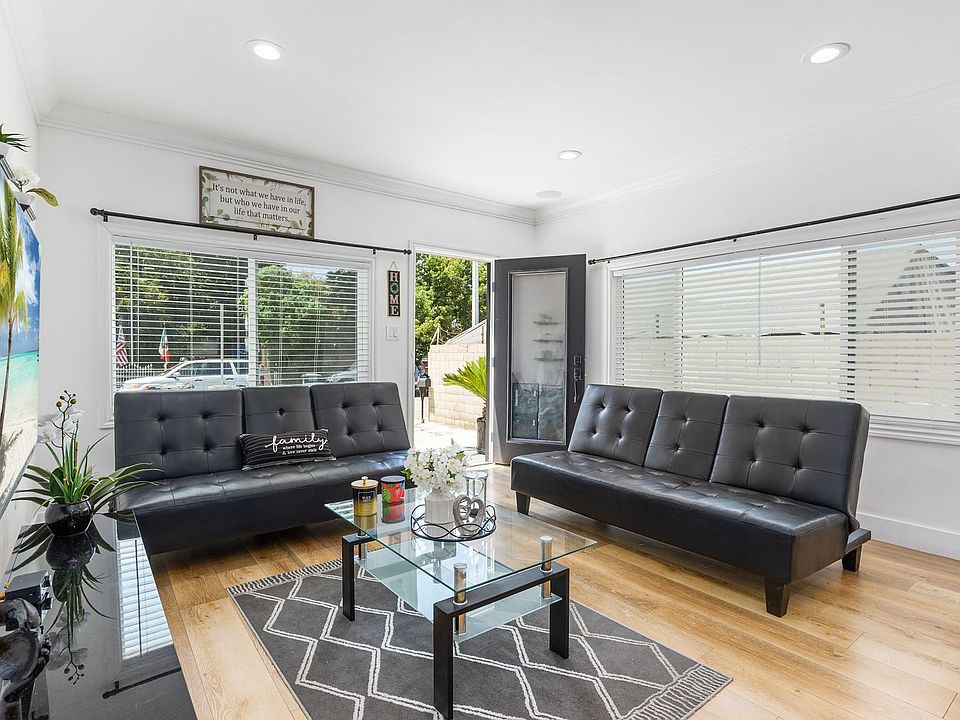 1st image of 1212 S Hicks Ave #1212
