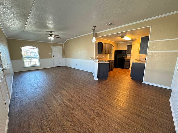 3rd image of 4511 Waterproof Dr #B