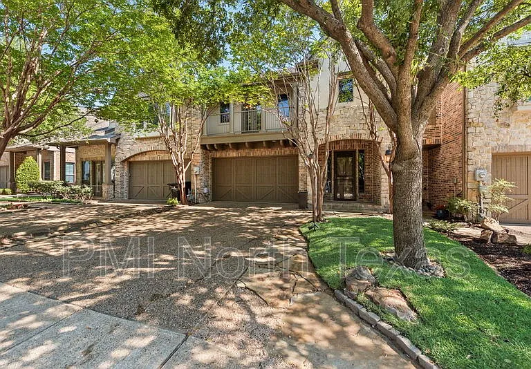 5379 Balmoral Dr — Photo 5