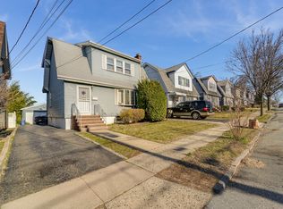 263 Nesbit Ter, Irvington, NJ 07111
