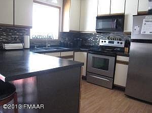 2nd image of 861 Elmwood Pl