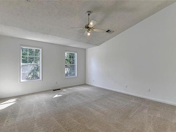 4th image of 10570 Bridgemor Dr