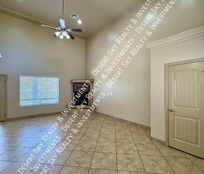 4230 Tres Ninos Dr #C — Photo 6