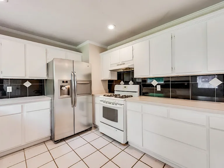 438 Daniel St — Photo 10