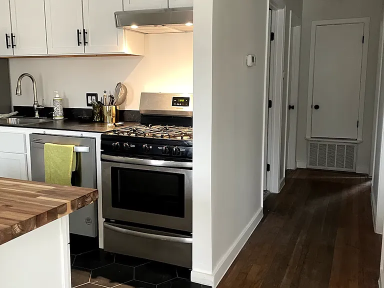 4800 Bandera Rd — Photo 5