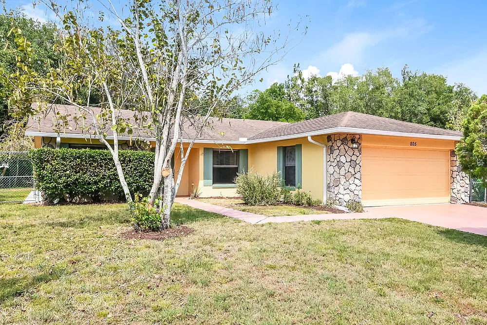 3 bed, 2.0 bath, 1789 sqft, $2,450 — Photo 3
