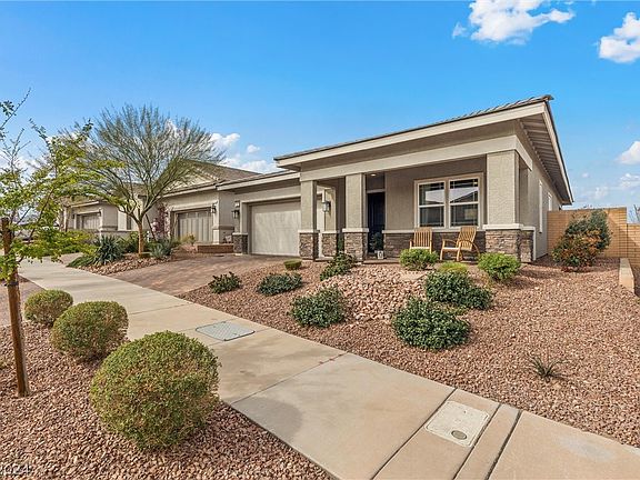 3rd image of 332 Cadence Vista Dr