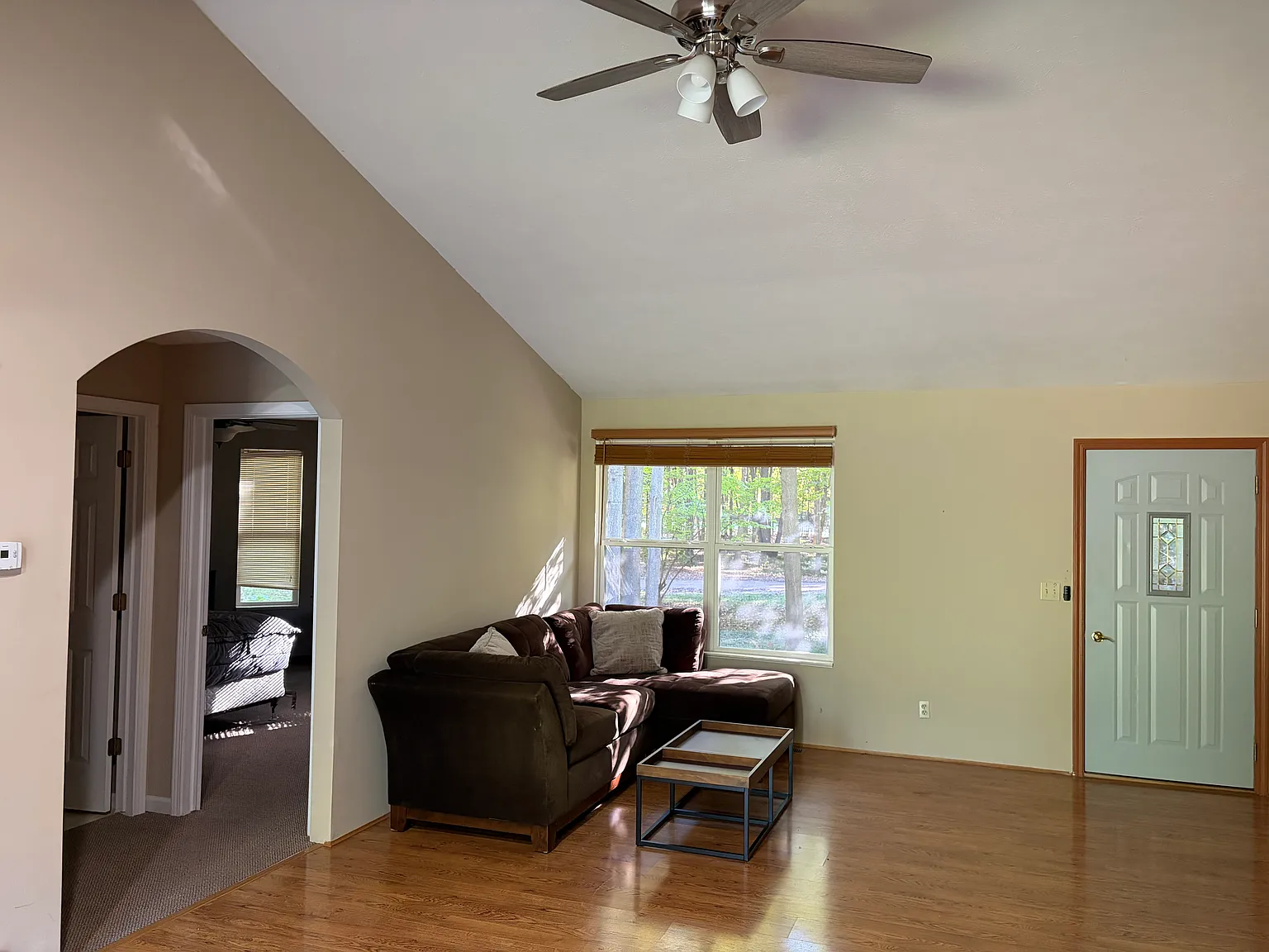 3 bed, 1350 sqft, $2,850 — Photo 3