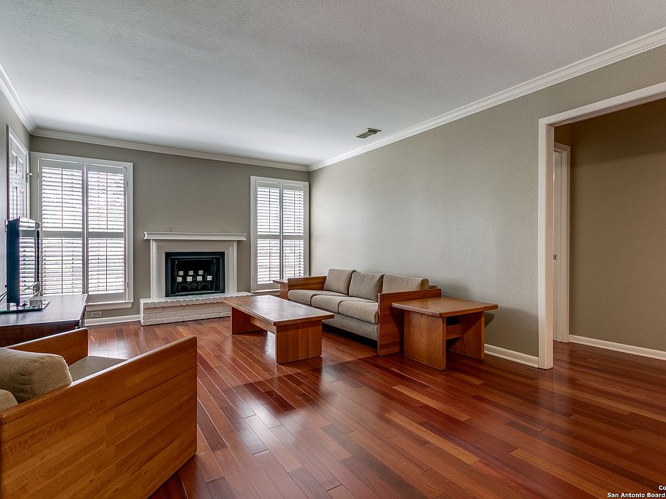 1st image of 2611 EISENHAUER RD #101