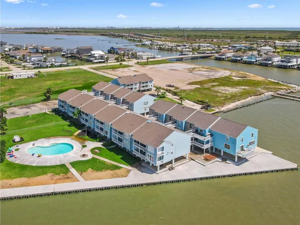 500 Tiki Dr APT 103, Tiki Island, TX 77554