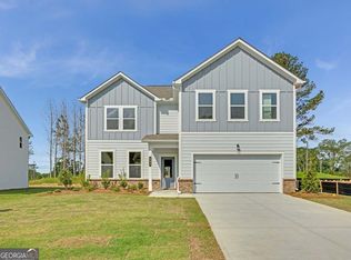 202 Groveton Ct, Euharlee, GA 30145