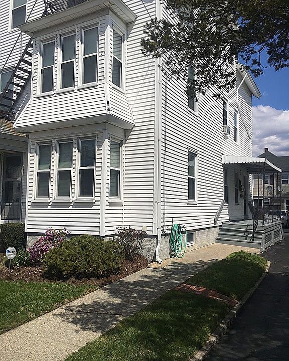 Vinyl sided/replaced windows