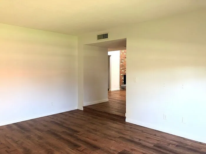 9019 E Winchcomb Dr — Photo 16