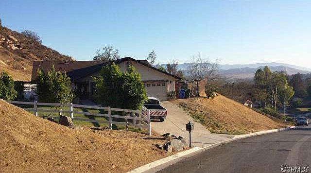 1st image of 7414 Lakeside Dr