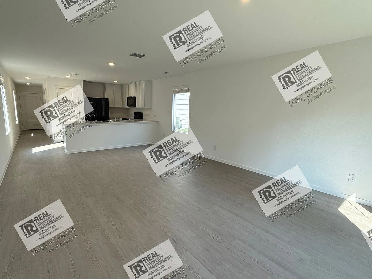 3 bed, 2.5 bath, 1360 sqft, $1,745 — Photo 4