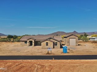 1686 E Creek Canyon Rd, Phoenix, AZ 85086