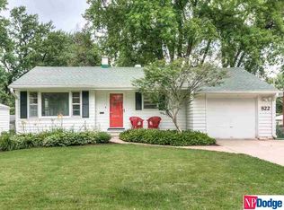 822 N 76th St, Omaha, NE 68114
