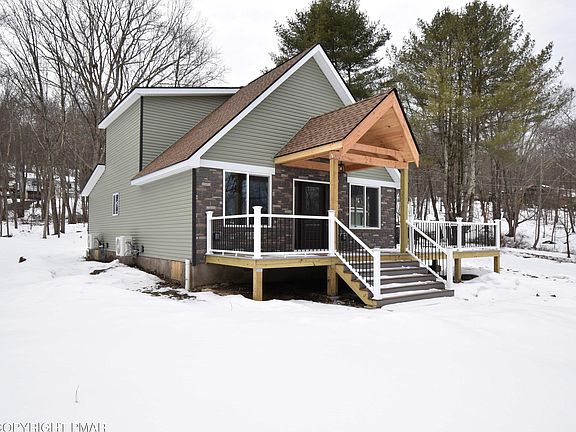 2nd image of 108 Stag Ct