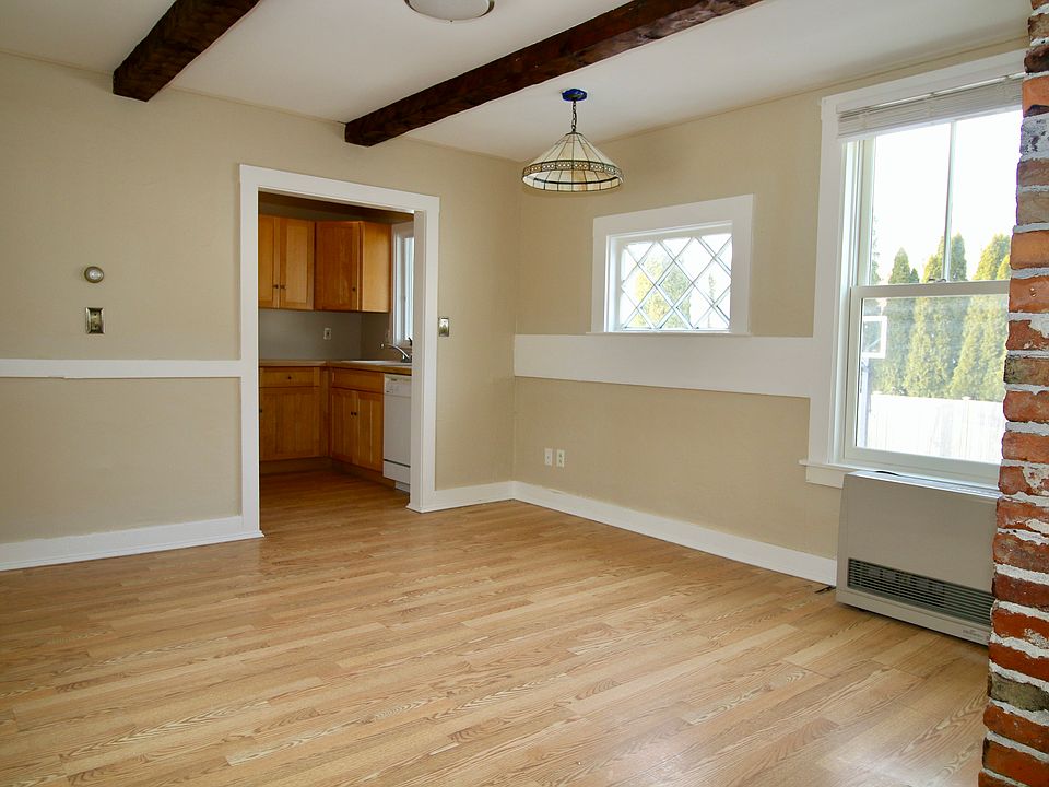 Living/Dining Rm