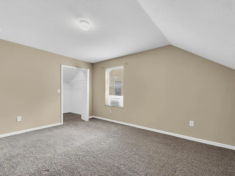 10825 Newbridge Dr — Photo 26