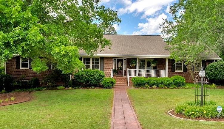 1st image of 1312 Tanglewood Dr