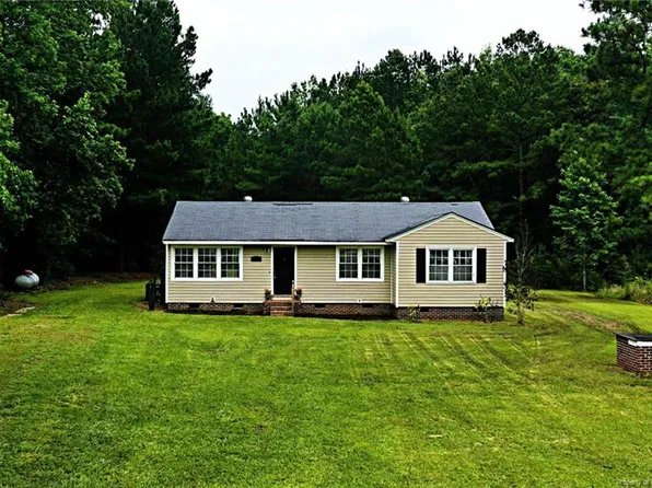 529 Cecil St, Fayetteville, NC 28312