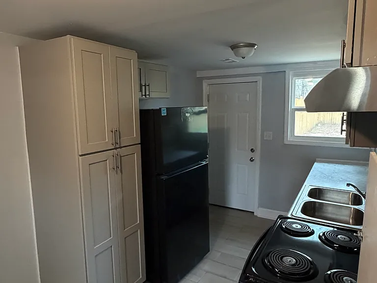 5716 Weston Ave #B — Photo 8