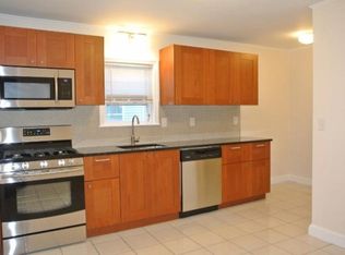 16 Edgecliff Rd #2, Watertown, MA 02472