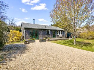 22 Firehouse Ln, Oak Bluffs, MA 02557
