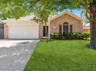 3933 Parkhaven Dr, Denton, TX 76210