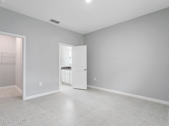 3rd image of 1635 Elizabeth Ave #1635