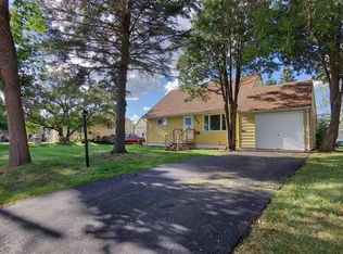 209 Wyandotte Rd, Hoyt Lakes, MN 55750