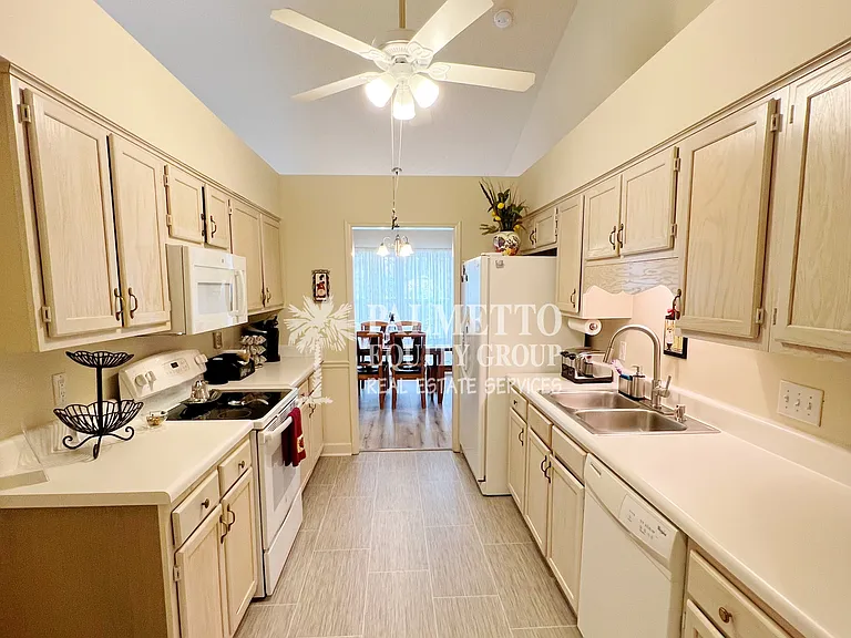 3963 Cobblestone Bend Dr — Photo 7