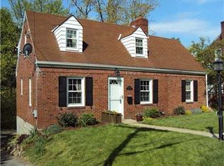 1009 Willow Dr, Pittsburgh, PA