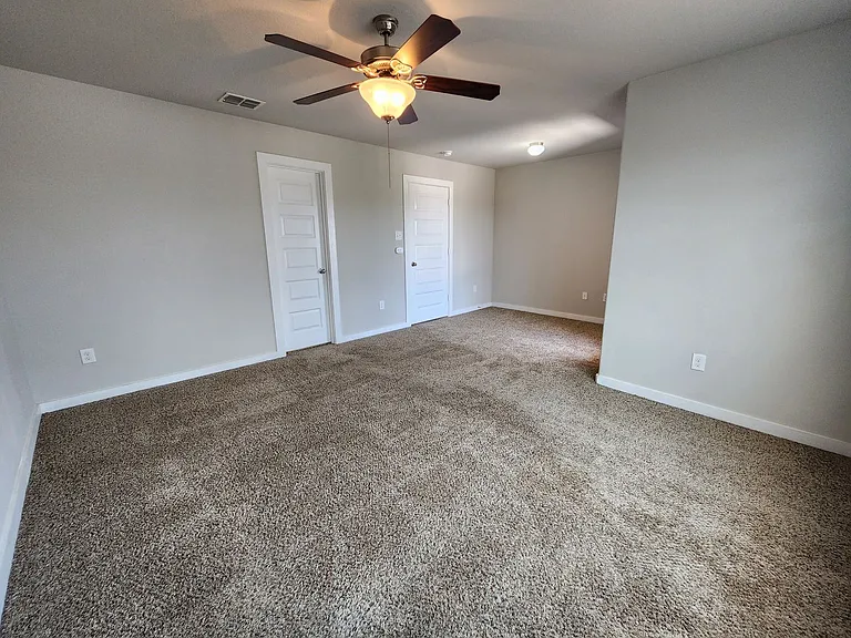 319 Creekside Curv — Photo 12
