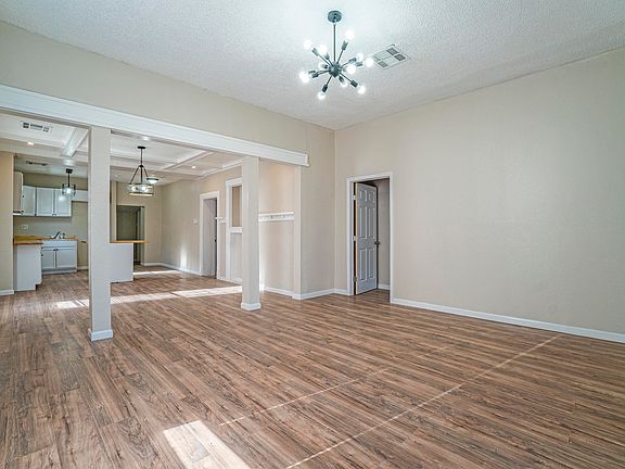 5th image of 2115 Tremont Ave