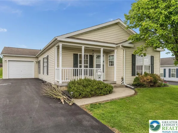 707 San Simeon Pl, Easton, PA 18040