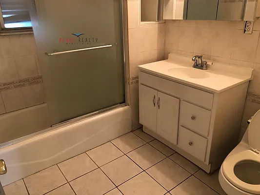 Rented by Voro NYC | media 26