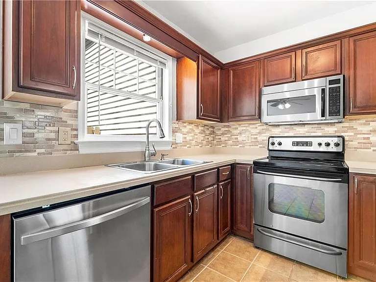 46 Mount Vernon Cir — Photo 14