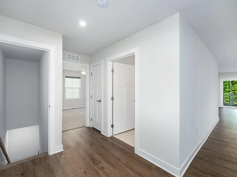93 Archer Dr — Photo 12