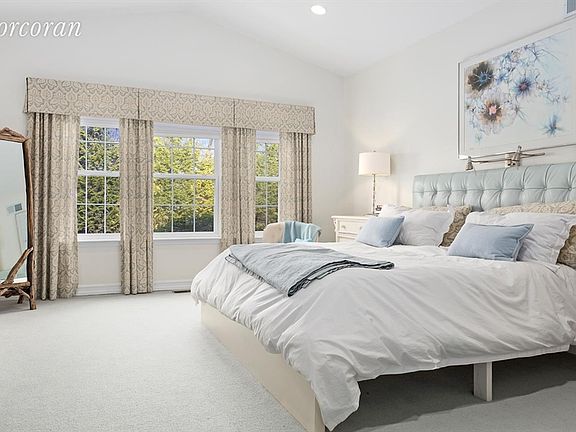 4th image of 1 Jeffery Ln