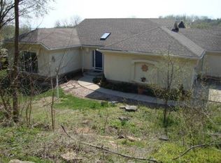 1911 Crossgate Dr, Lawrence, KS 66047