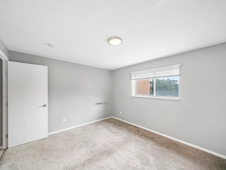Grandview Pointe — Photo 20